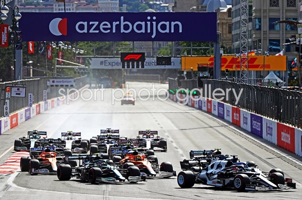 Azerbaijan F1 Grand Prix Start Baku City Circuit 2021
