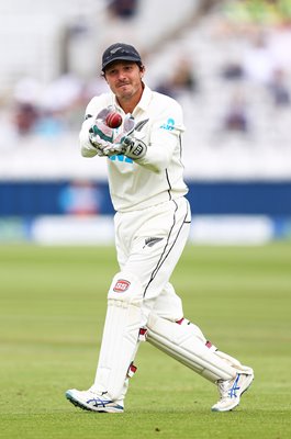 BJ Watling New Zealand Wicket Keeper v England Lord's Test 2021