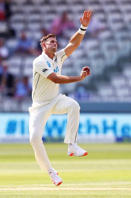 Tim Southee New Zealand bowls v England Lord's Test 2021