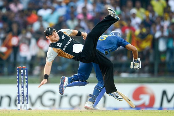 McCullum and Dilshan collide World Twenty20 2012