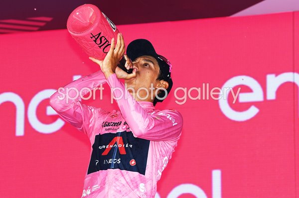 Egan Bernal Colombia Giro d'Italia Winner Champagne 2021