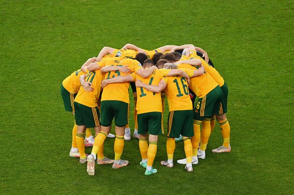 Wales huddle v Turkey Baku Euro 2020