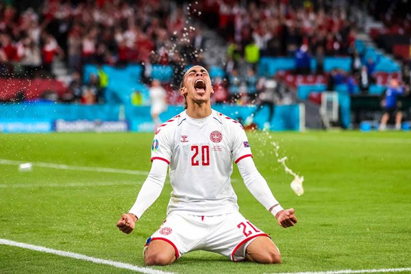 Yussuf Poulsen Denmark celebrates goal v Russia Euro 2020 