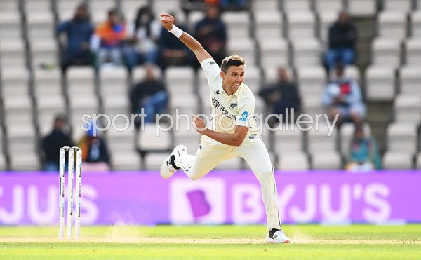Trent Boult New Zealand bowls v India World Test Championship Final 2021