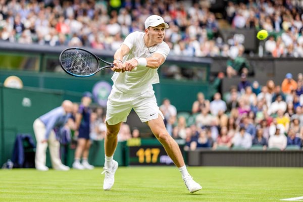 Jack Draper v Novak Djokovic Centre Court Wimbledon Tennis 2021