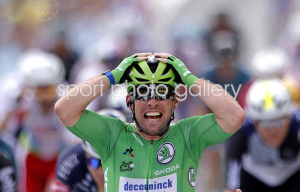 Mark Cavendish Green Jersey wins Stage 6 Tour de France 2021 