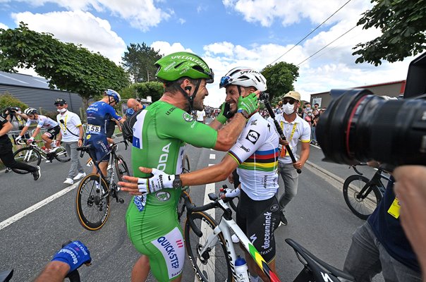 Mark Cavendish & Julian Alaphilippe celebrate Stage 6 Tour de France 2021 
