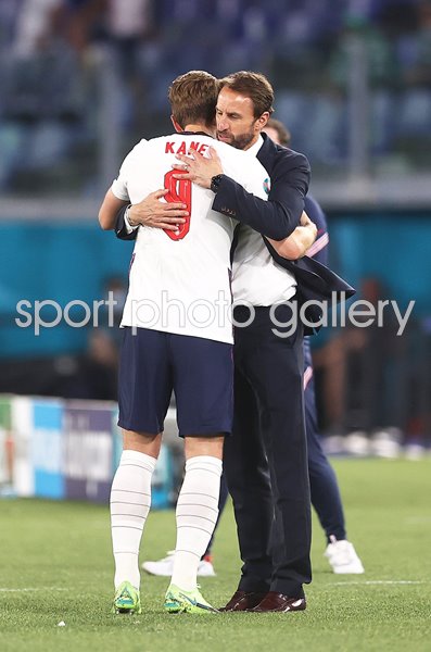 Harry Kane & Gareth Southgate England v Ukraine Rome Euro 2020