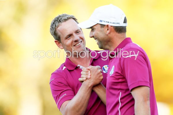 Luke Donald & Sergio Garica celebrate Ryder Cup 2012
