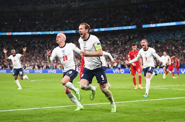 England celebrate Harry Kane goal v Denmark Semi-final Euro 2020