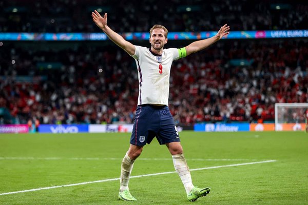 Harry Kane England celebrates win v Denmark Semi Final Euro 2020 