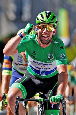 Mark Cavendish celebrates record 34th Stage win Tour de France 2021  
