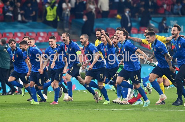 Giorgio Chiellini & Leonardo Bonucci Italy celebrate winning Euro 2020