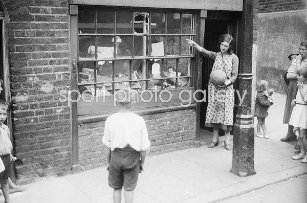 Football boys in trouble with shopkeeper 1935