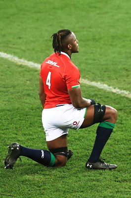 Maro Itoje British & Irish Lions takes the knee v South Africa 2021