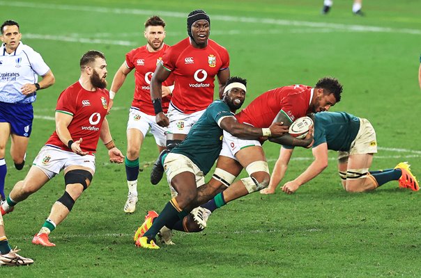 Courtney Lawes British & Irish Lions v Siya Kolisi South Africa 2021