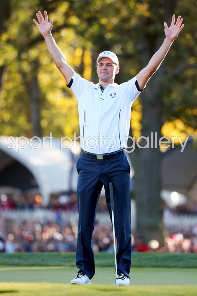 Martin Kaymer wins 14th point to retain Ryder Cup