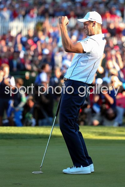 Martin Kaymer wins 14th point to retain Ryder Cup