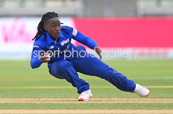Deandra Dottin London Spirit v Birmingham Phoenix Hundred 2021