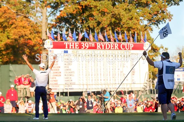 Martin Kaymer wins 14th point to retain Ryder Cup