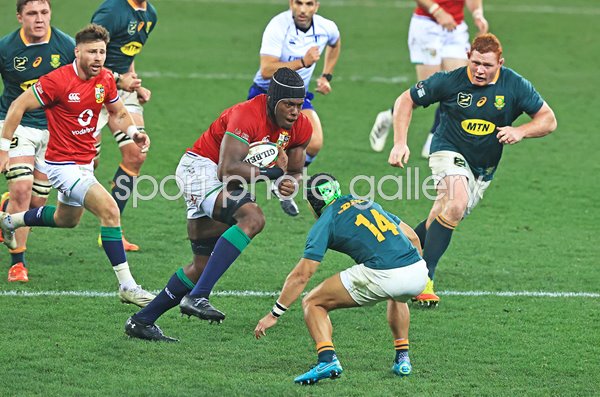 Maro Itoje British & Irish Lions v Cheslin Kolbe South Africa 3rd Test 2021