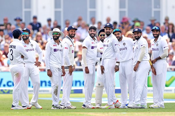 India celebrate v England Trent BrdigeTest Match 2021