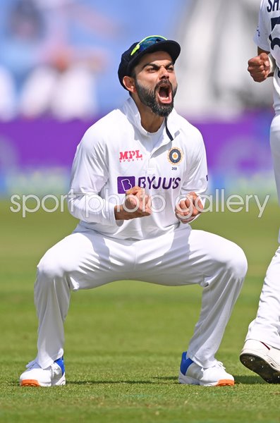 India Captain Virat Kohli celebrates v England Trent Bridge 2021