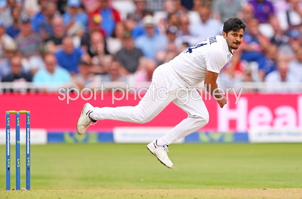 Shardul Thakur India bowls v England Trent Bridge 2021