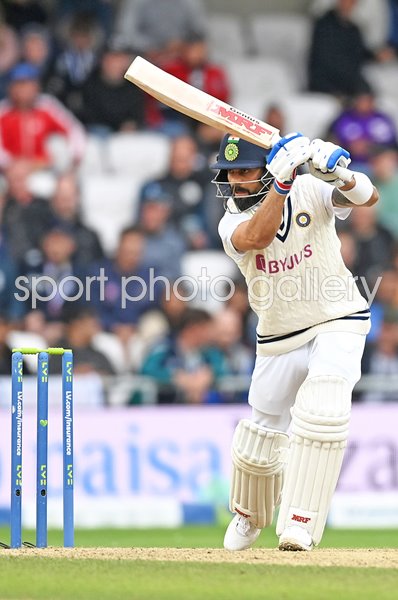 Virat Kohli India bats v England Headingley Test 2021