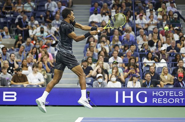 Felix Auger-Aliassime Canada backhand Last 16 US Open 2021