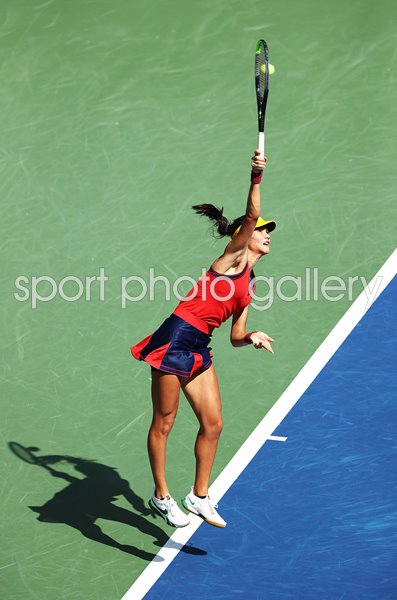 Emma Raducanu Great Britain serves Quarter Final US Open 2021  