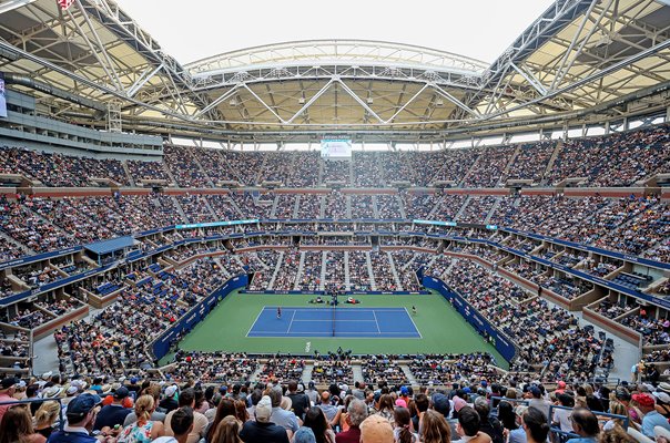 Emma Raducanu v Leylah Fernandez US Open Final Arthur Ashe Stadium Court 2021  