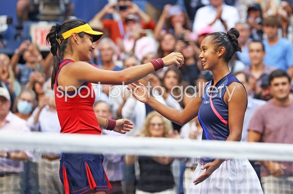 Leylah Fernandez congratulates Emma Raducanu US Open Final 2021