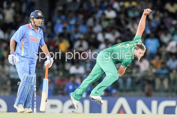 Jacques Kallis South Africa bowls World T20 2012