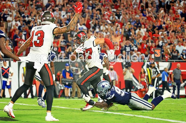 Rob Gronkowski Tampa Bay Touchdown run v Dallas Cowboys 2021