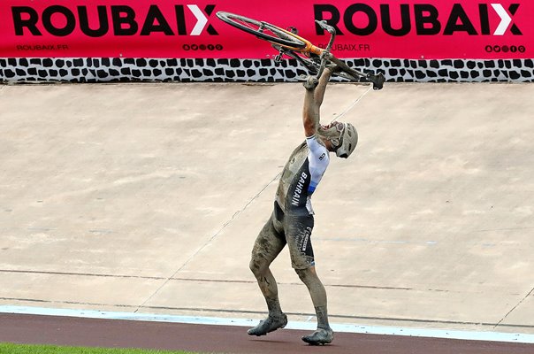 Sonny Colbrelli Italy trademark winners celebration Paris Roubaix 2021 