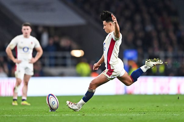 Marcus Smith England winning penalty v South Africa Twickenham 2021