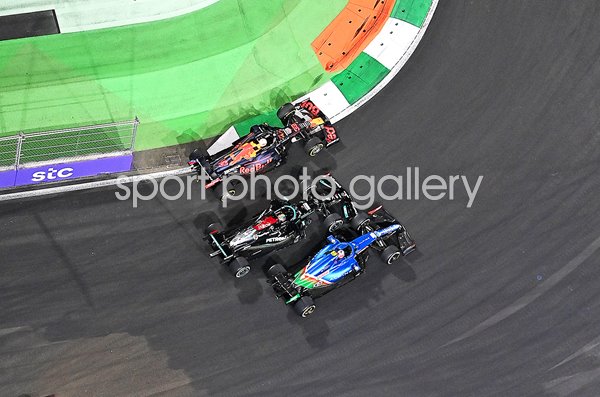 Ocon, Hamilton & Verstappen battle Saudi Arabia Grand Prix 2021