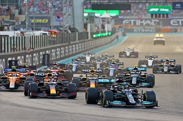 Lewis Hamilton takes lead lap 1 Abu Dhabi Grand Prix 2021