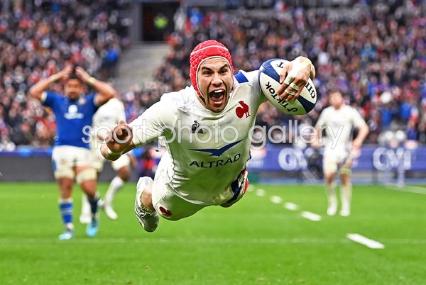 Gabin Villiere France scores v Italy Paris Six Nations 2022