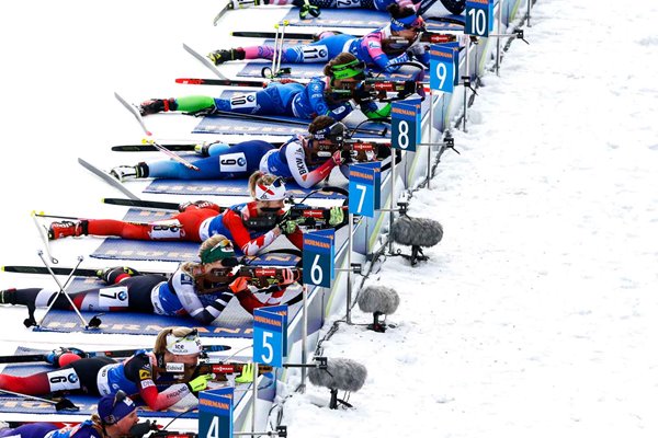 Marte Olsbu Roeiseland Norway wins Biathlon Mixed Relay Italy 2020