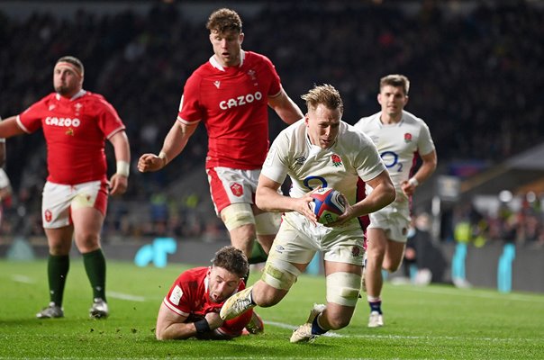 Alex Dombrandt England scores v Wales Six Nations 2022