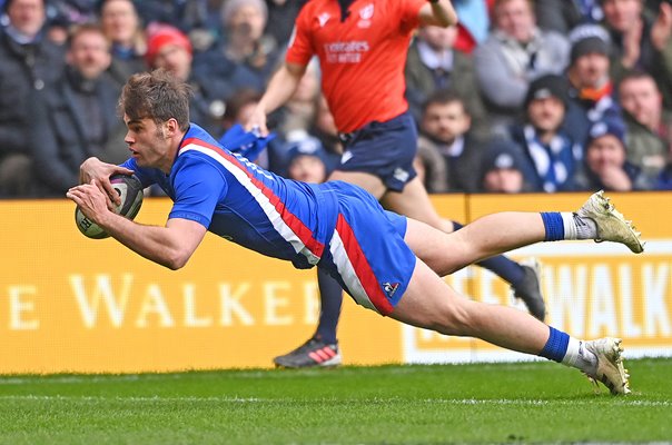 Damian Penaud France scores v Scotland Six Nations 2022