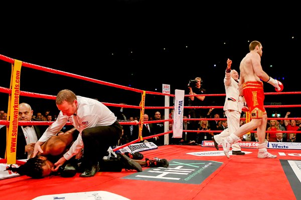 David Price knocks out Audley Harrison 2012