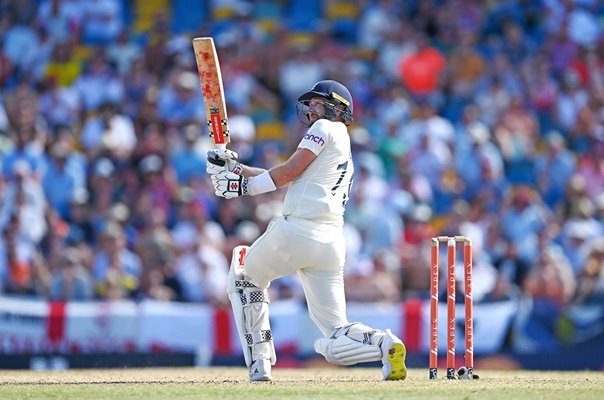 Chris Woakes England batting v West Indies Barbados Test 2022