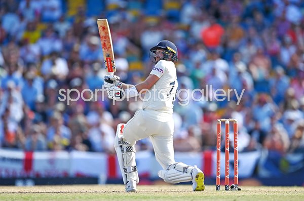 Chris Woakes England batting v West Indies Barbados Test 2022