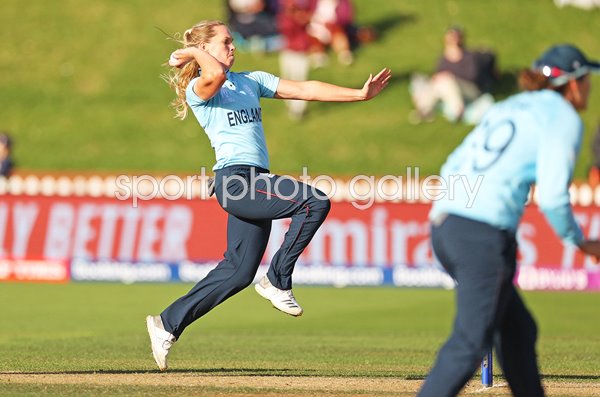 Freya Davies England v Bangladesh Cricket World Cup 2022
