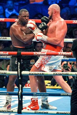 Tyson Fury lands career best punch v Dillian Whyte Wembley 2022