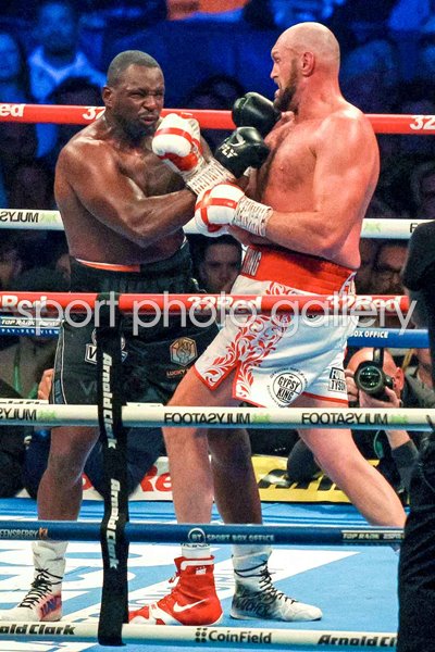 Tyson Fury lands career best punch v Dillian Whyte Wembley 2022