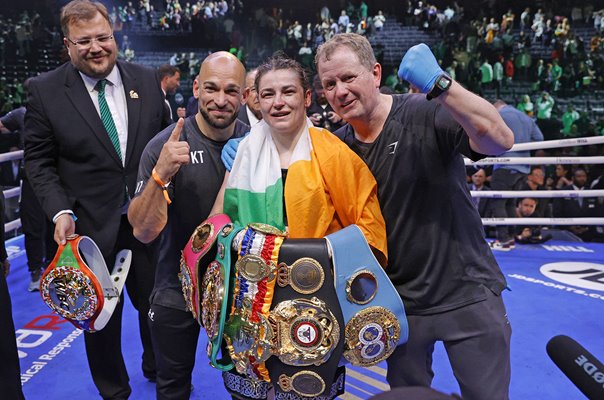 Katie Taylor celebrates win v Amanda Serrano New York 2022